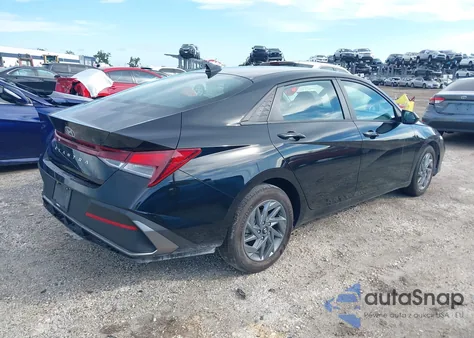 2024 Hyundai Elantra Sel из США, поврежденный, VIN KMHLM4DG3RU829078